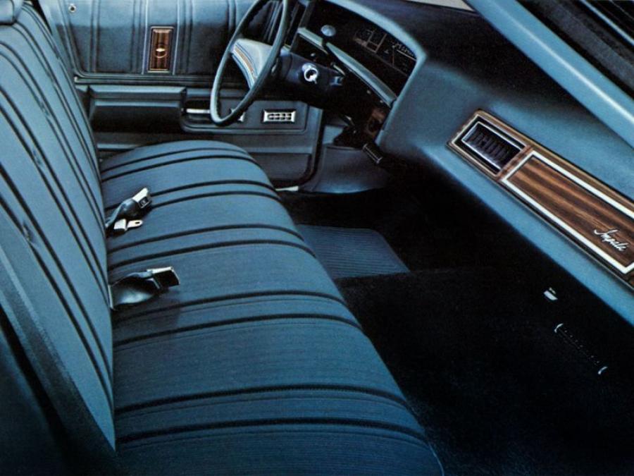  Chevrolet Impala Sedan 1976 года  (фото 3 из 3)